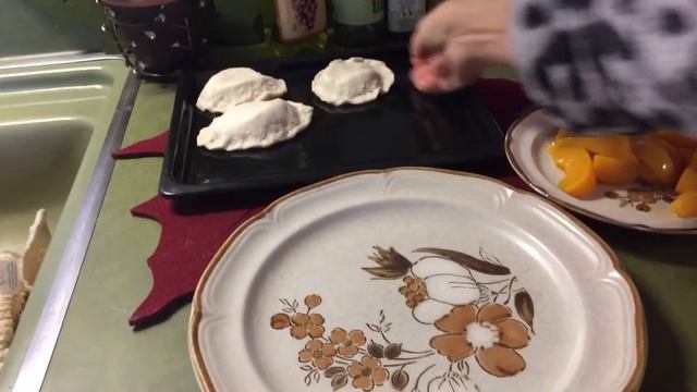 biscuit with peachl- пирожок интернациональных смотреть онлайн