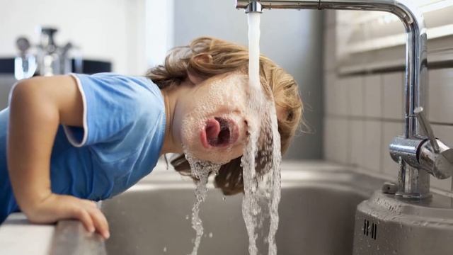 НЕ ПЕЙ ЭТУ ВОДУ?? | Питьевая вода. Какую воду нужно пить смотреть онлайн