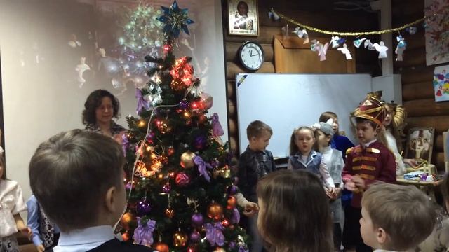 Рождественский хоровод смотреть онлайн