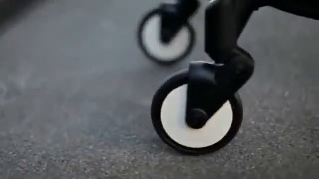 Прогулочная коляска трость BabyZen YoYo Бебизен ЙоЙо смотреть онлайн