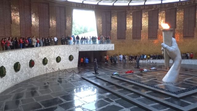 Смена Почётного Караула в Пантеоне Славы Мамаев Курган Волгоград 27 сентября 2021 года, Полное Виде