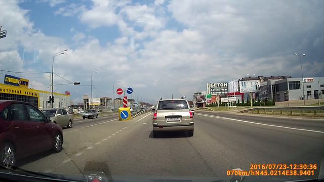 и все едут тупят из-за ТП занявшей треть полосы смотреть онлайн
