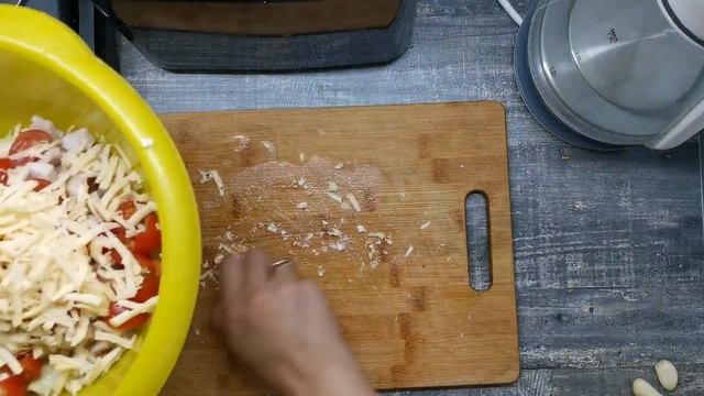 Салат с сухариками смотреть онлайн