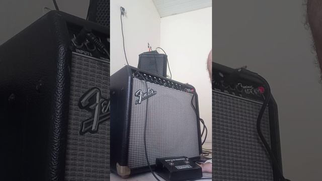 Fender Frontman 65r - Clean e Drive смотреть онлайн