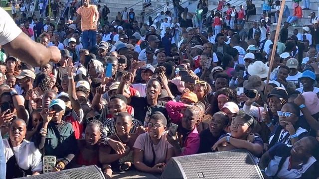 Sjava & Big Zulu - Umbayimbayi LIVE смотреть онлайн
