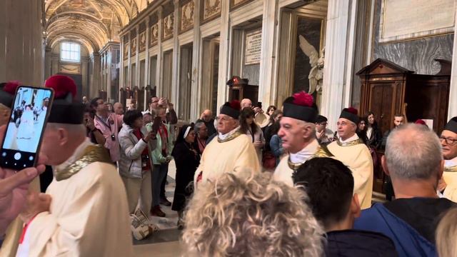 Рим, День всех святых 01 ноября 2023 смотреть онлайн