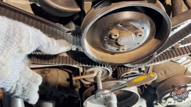 Как выставить ГРМ Audi 2.6 2.8 ABC AAH c4 a6, метки ремня ГРМ замена самостоятельно смотреть онлайн