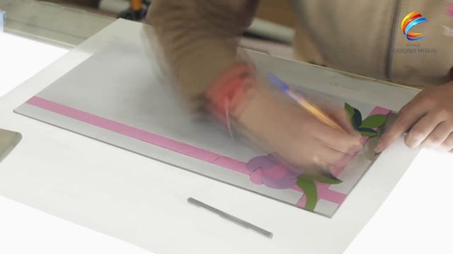 Пленочный витраж имитация технологии Тиффани, свинцовая лента по краю пленки смотреть онлайн