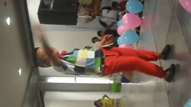 it's showtime!!! ivan dance showdown смотреть онлайн