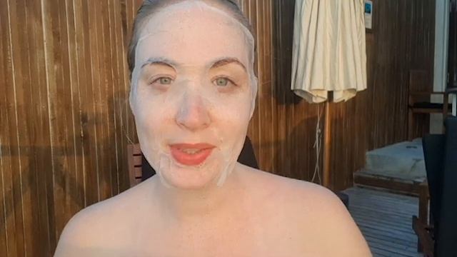 Face Mask Friday - IN THE MALDIVES - Simple Kind To Skin De-Stress Sheet Mask смотреть онлайн
