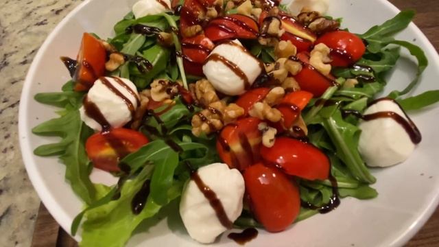 Два разных вкусных летних салата без майонеза-Ikki Xil Mazzali Mayonessiz Yozgi Salatlar-Super?