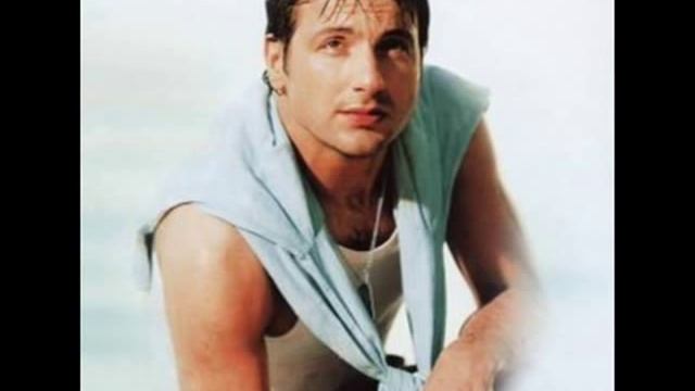 Davut Güloglu- Kar Yagdi Daglarima 05 смотреть онлайн