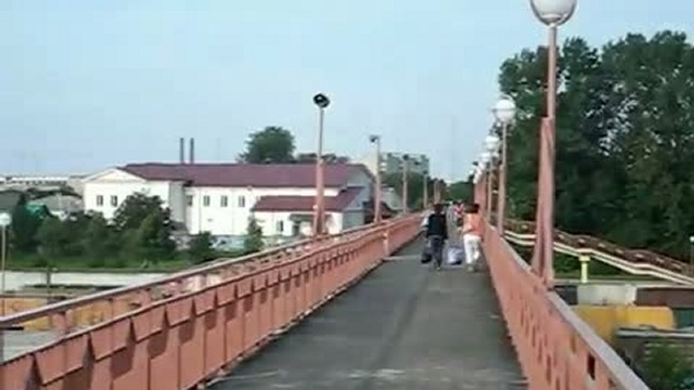 Вид с нового пешеходного моста смотреть онлайн