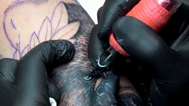 Медведь с венком, превью смотреть онлайн