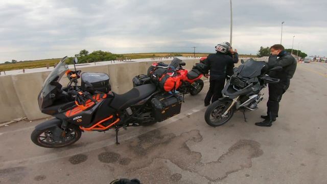 Мото подорожі на KTM 1290 Super Adventure S: Через Грецію додому смотреть онлайн