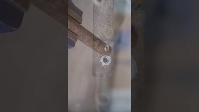 Ручная дрель своими руками ? #shorts смотреть онлайн