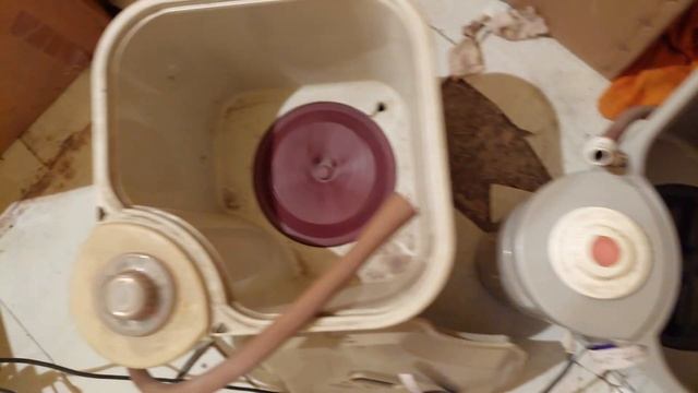 стучит стиральная машина почему? что делать? ответ здесь смотреть онлайн