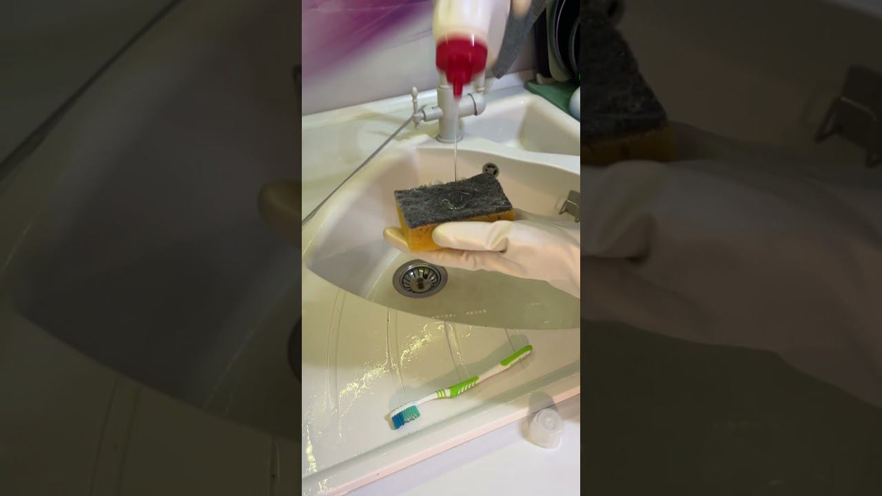 Чистка белой раковины после готовки #мотивациянауборку #уборканакухне смотреть онлайн