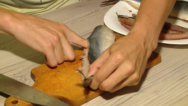 Як очистити оселедець без бруду?! смотреть онлайн