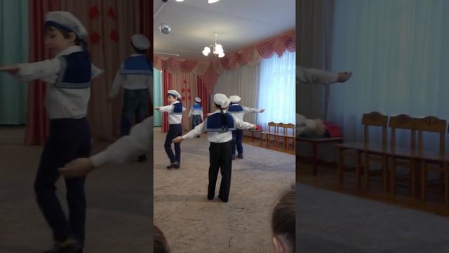 Танец "Яблочко" смотреть онлайн