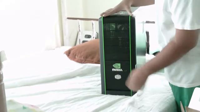 Unboxing & First look at Cooler Master CM690 смотреть онлайн