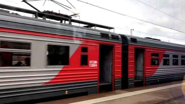 RZD RUSSIA Cheaper service 'Electrichna' waits its turn on the Tver Moscow route at Tver смотреть онлайн