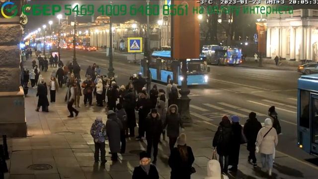 Танцы на Невском проспекте ,Санкт-Петербург# Авторство Mobotix Webcams Russia. смотреть онлайн