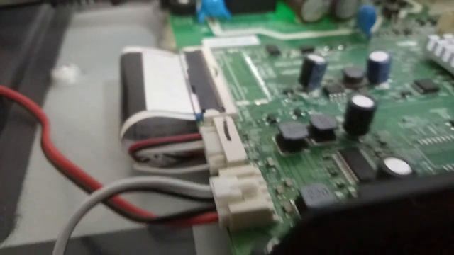 Ремонт телевизора YASIN. самопроизвольное отключение смотреть онлайн