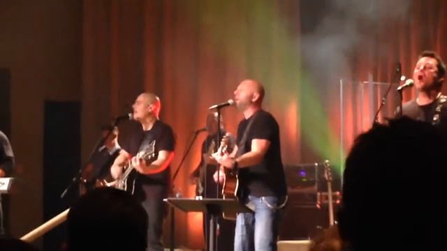Peter Furler and the Marshall McLuhan Project - He Reigns смотреть онлайн