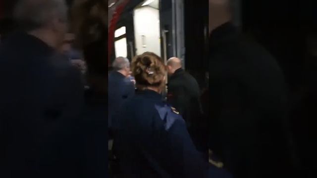Пьяные проводники!Пьяный начальник поезда!А в вагоне дети едут в Великий Устюг смотреть онлайн