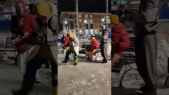 Харинама в Иркутске 3.12.2022 - Джай Шри Кришна боло, Джай Радхе! смотреть онлайн