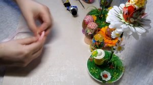 Мастер-Класс. Пасхальное яйцо из пенопласта и термонаклейки. Как его можно украсить.