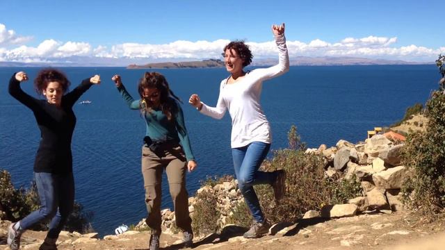 Bam Bam - Isla del Sol Lago Titicaca, Bolivia смотреть онлайн