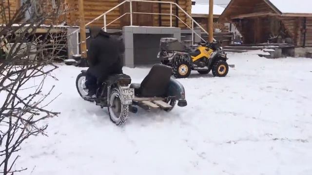 Зимние покатушки на ИЖ Планете 5 #2 смотреть онлайн