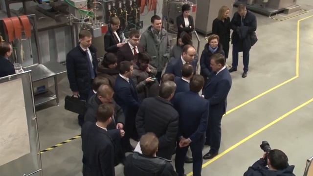 Министр труда и социальной защиты РФ Максим Топилин посетил АО "ПОЛЕМА" - ТСН 24 смотреть онлайн