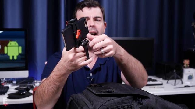 What's in my Mojo Kit Bag? The Best iPhone Filmmaking Gear 2017 смотреть онлайн