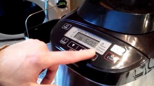 Обзор Хлебопечка Panasonic SD-ZB2512KTS (Внешний вид, Цена, Первый Хлеб, Диспенсер)