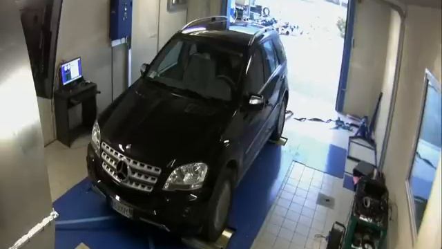 MERCEDES ML 320 3.0 V6 CDi - 221cv смотреть онлайн