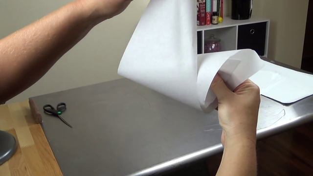 Best Baker Tip #2 How to Make a Parchment Paper Cone смотреть онлайн