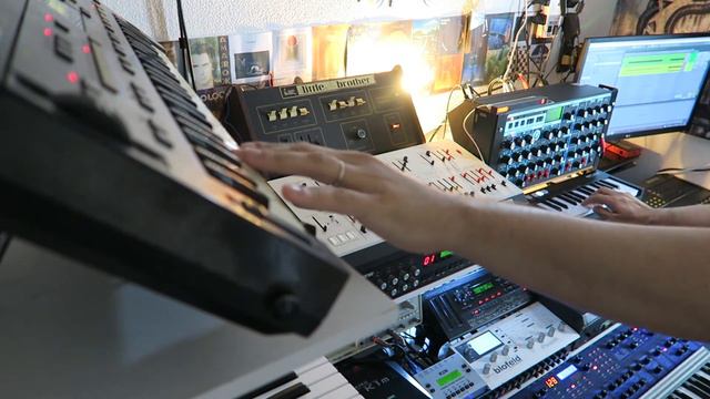Aftermath (Casio CZ-101, Ensoniq DP/4) смотреть онлайн