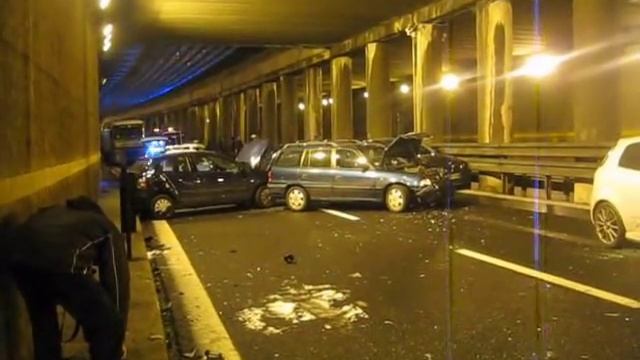 Maxi tamponamento in tangenziale est смотреть онлайн