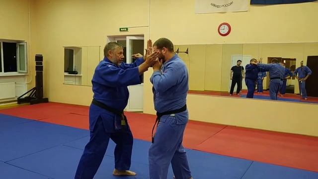 Задание: Перебрасывание руки смотреть онлайн