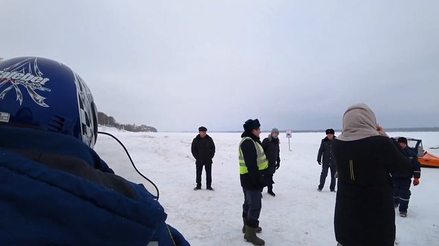 КАТАЮСЬ ПО ВОЛГЕ: СНЕГОХОД, КАТЕР. Мариинский Посад ТУТ СПАСУТ И НАКОРМЯТ. ЦУР. ГосТехНадзор Чуваши смотреть онлайн