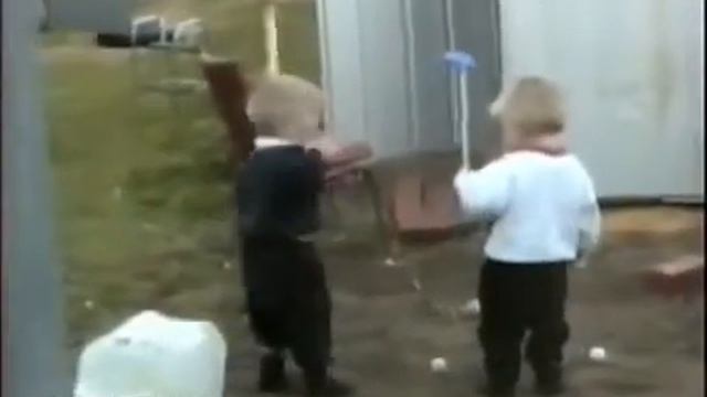 Детский мир.Приколы про девочек,видио приколы.СМОТРИ! смотреть онлайн