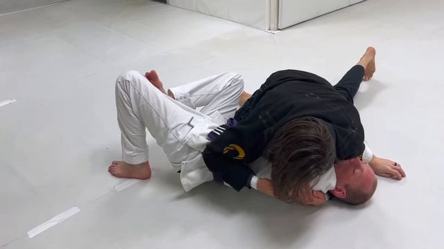 Side Control Attacks Gi by Mike Bidwell смотреть онлайн