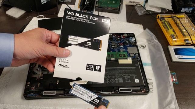 Dell Latitude 5490 Unboxing Review & Basic Disassembly To Change Hard Drives, Battery or Add Memory смотреть онлайн