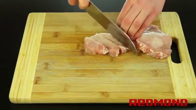 Плов из свинины в мультиварке видео рецепт для Redmond RMC M4504 смотреть онлайн