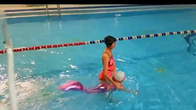 Mermaid swim, real mermaid, русалка плавает, настоящая русалка смотреть онлайн