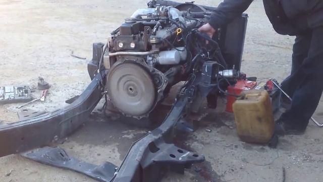 Запуск двигателя Nissan Safari WRGY TD42T смотреть онлайн