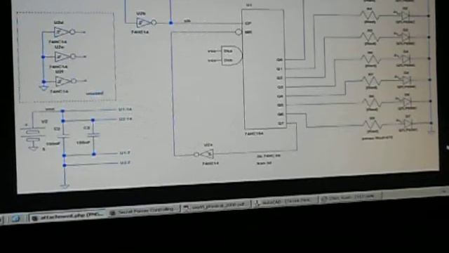 74HC164 - 74HC14 Chaser смотреть онлайн